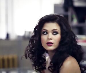 Nude Models - Alina Mayer - Backstage