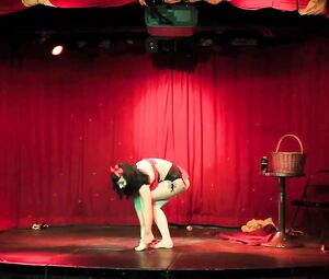 Strip BURLESK Show - Chantilly Lace