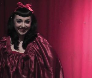 Strip BURLESK Show - Chantilly Lace