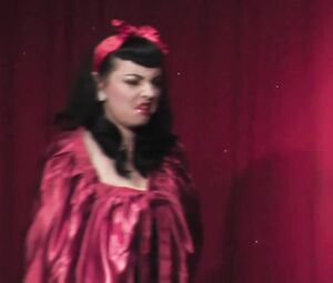 Strip BURLESK Show - Chantilly Lace