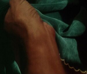 Tara Fitzgerald nude - Sirens (1993)