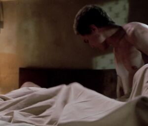 Ashley Judd nude - Bug (2006)