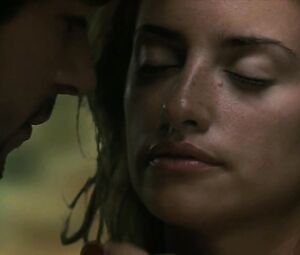 Penelope Cruz nude - Woman on Top (2000)