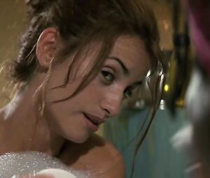Penelope Cruz nude - Woman on Top (2000)