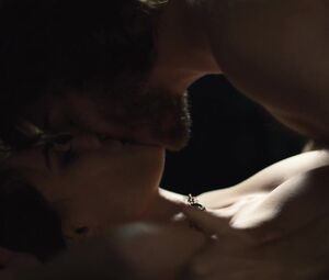 Saadet Aksoy nude - Venuto al mondo (2012)