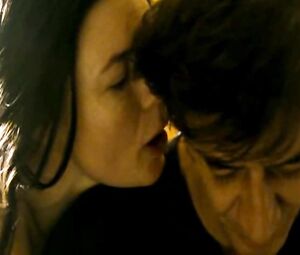 Anna Gyorgyi nude - Tablo (2008)
