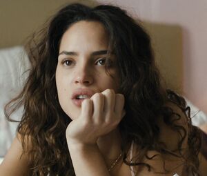 Adria Arjona, Rachel Mcadams - True Detective (2015) s2e1