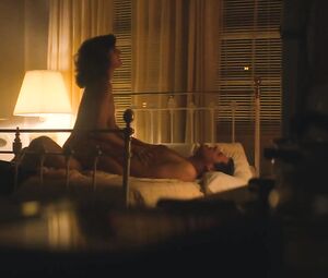 Alison Brie - Glow S01E01 (2017)