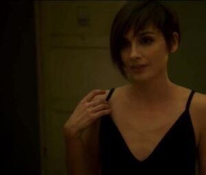 Amelia Jane Murphy Nude - Kingdom - s03e04 (US 2017)