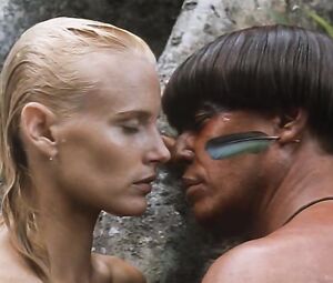 Daryl Hannah & Kathy Bates naked - At Play in the Fields of the Lord (1991)