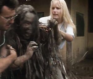Daryl Hannah & Kathy Bates naked - At Play in the Fields of the Lord (1991)