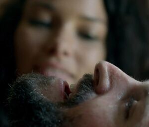 Louise Barnes & Jessica Parker Kennedy - Black Sails S01E04 (2014)