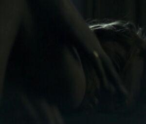 Daniela Schulz nude - Totes Land (2014)