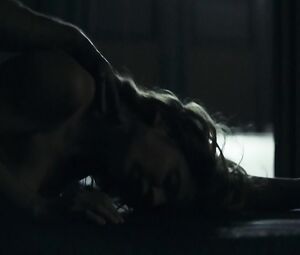 Daniela Schulz nude - Totes Land (2014)