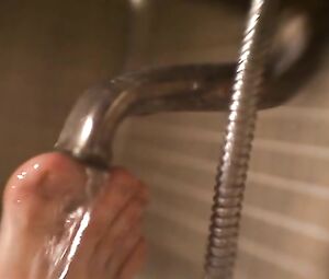 Victoria Schulz - Dora oder Die sexuellen Neurosen unserer Eltern aka Dora or The Sexual Neuroses of Our Parents (2015)