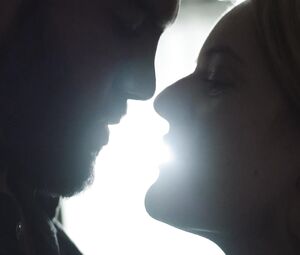 Elisabeth Moss, Yvonne Strahovski nude - The Handmaid’s Tale S01E05-06 (2017)