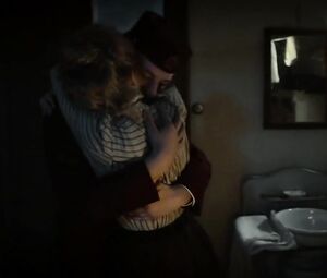 Josefine Preuss, Julia Koschitz, Lili Epply - Das Sacher. In bester Gesellschaft (2016)