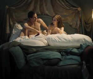 Josefine Preuss, Julia Koschitz, Lili Epply - Das Sacher. In bester Gesellschaft (2016)