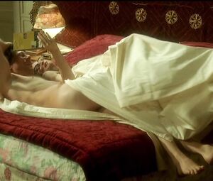 Laetitia Casta nude scene- Le Grand appartement