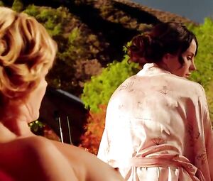 Naked Ana Alexander - Crystal Allen - Femme Fatales s01e09 (2010)