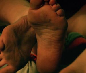 Naked Natalie Dickinson, Ashleigh Domangue Sexy - American Unicorns (2014)