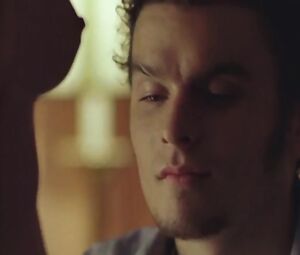 Naked Amanda Ryan - The Hunger (1997)