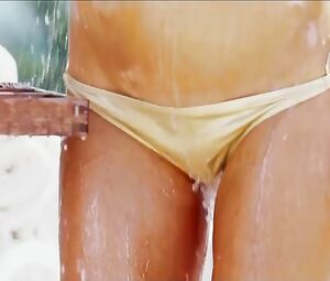 Naked Sophie Monk Sexy - Date Movie (2006)