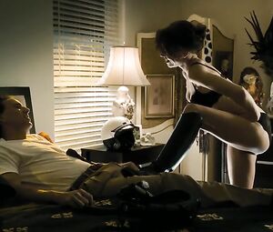 Naked Eva Mendes, Fairuza Balk, Katie Chonacas Sexy - The Bad Lieutenant Port Of Call