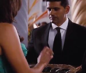 Naked Paula Patton Sexy - Mission Impossible 4 (2011)