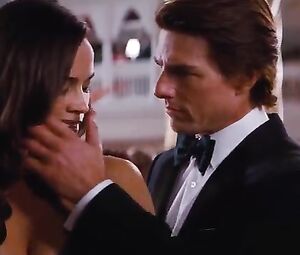 Naked Paula Patton Sexy - Mission Impossible 4 (2011)