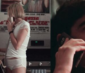 Naked Annabelle Dexter-Jones Nude - Cecile on the Phone (2017)