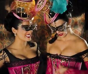 Naked Salma Hayek, Penélope Cruz Sexy - Bandidas (2006)