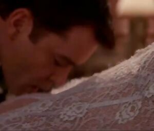 Naked Jennifer Love Hewitt, Sigourney Weaver Sexy - Heartbreakers (2001)