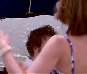 Naked Jennifer Love Hewitt, Sigourney Weaver Sexy - Heartbreakers (2001)