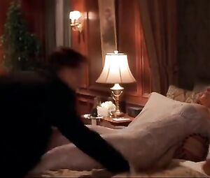 Naked Jennifer Love Hewitt, Sigourney Weaver Sexy - Heartbreakers (2001)