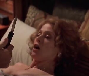 Naked Jennifer Love Hewitt, Sigourney Weaver Sexy - Heartbreakers (2001)