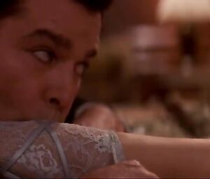 Naked Jennifer Love Hewitt, Sigourney Weaver Sexy - Heartbreakers (2001)