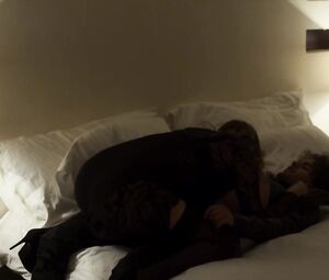 Naked Emma Suarez Sexy - Las hijas de Abril (2017)