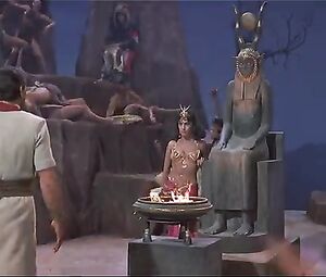 Naked Gina Lollobrigida Sexy - Solomon and Sheba (1959)