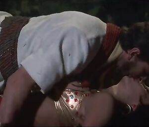 Naked Gina Lollobrigida Sexy - Solomon and Sheba (1959)