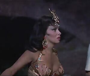 Naked Gina Lollobrigida Sexy - Solomon and Sheba (1959)
