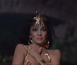 Naked Gina Lollobrigida Sexy - Solomon and Sheba (1959)