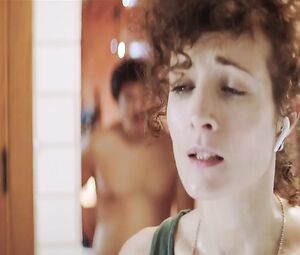 Naked Irene Anula Sexy - Insuficiente (2017)