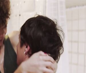 Naked Irene Anula Sexy - Insuficiente (2017)