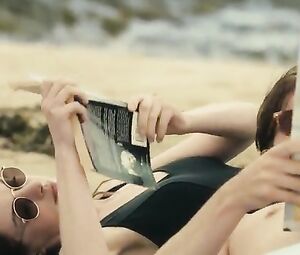 Naked Anne Hathaway Sexy - One Day (2011)