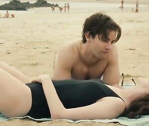 Naked Anne Hathaway Sexy - One Day (2011)
