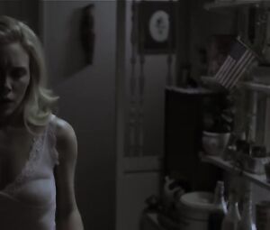 Naked Amanda Baker Sexy - Lizzie (2013)