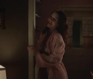 Naked Carole Weyers, Rachel Brosnahan, Alexia Fast Sexy - Manhattan s01-02 (2014)