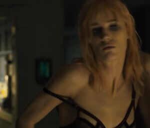 Naked Mackenzie Davis - Blade Runner 2049 (2017)