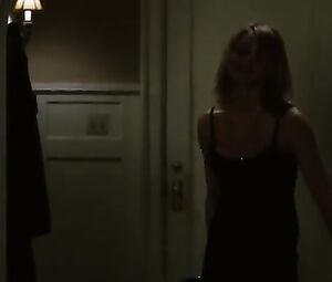 Hot celebrity Cameron Diaz Sexy - In Her Shoes (2005)